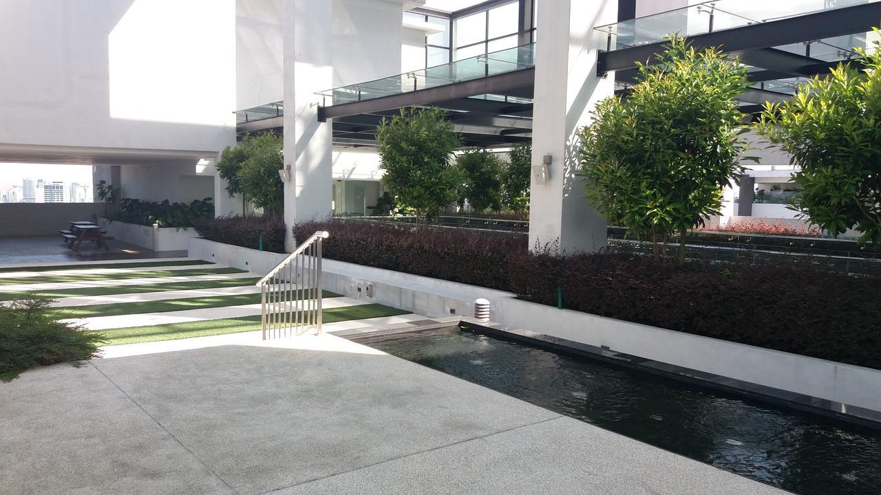 A Suites - Atria Sofo Suites Petaling Jaya Exterior photo