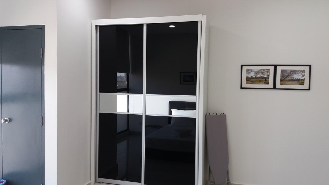 A Suites - Atria Sofo Suites Petaling Jaya Exterior photo